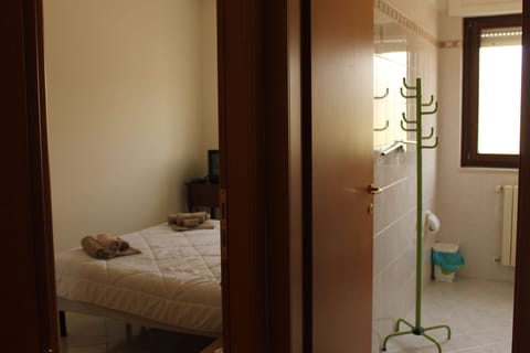 Double Room (Primula) | Free WiFi, bed sheets