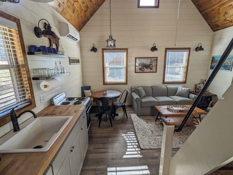 705a21cd-0e19-4d6d-ba6f-c9206df06041