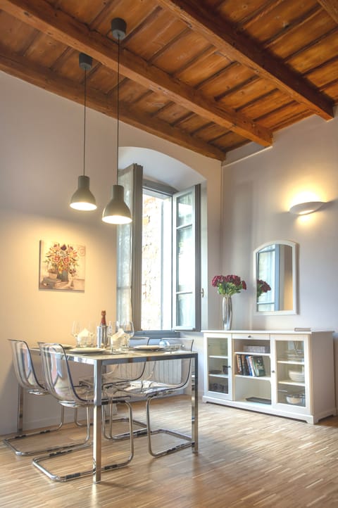Deluxe Apartment, City View | Living area | Flat-screen TV