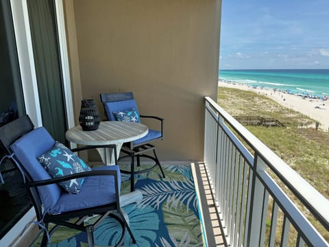 Private Beachfront Balcony