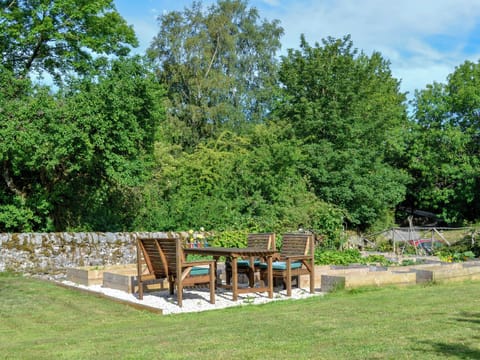 Large lawned garden | Wellside Cottage, Starbotton, near Kettlewell