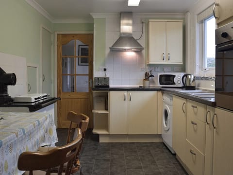 Kitchen with dining area | Arforwest, Near Llangrannog