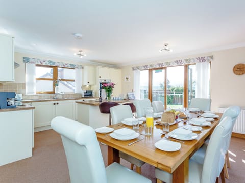 Dining area | The Lookout, Aviemore