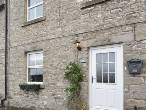 Attractive façade | Slater’s Cottage, Middleham, near Leyburn