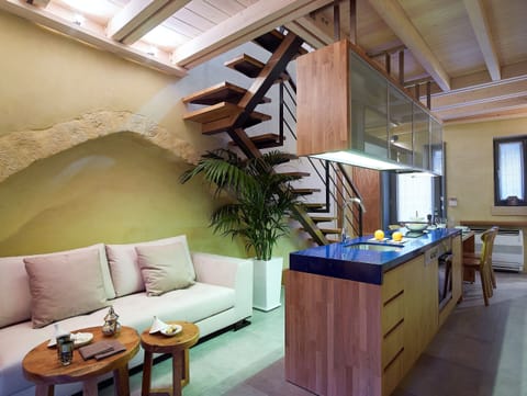 LIVING ROOM & KITCHEN