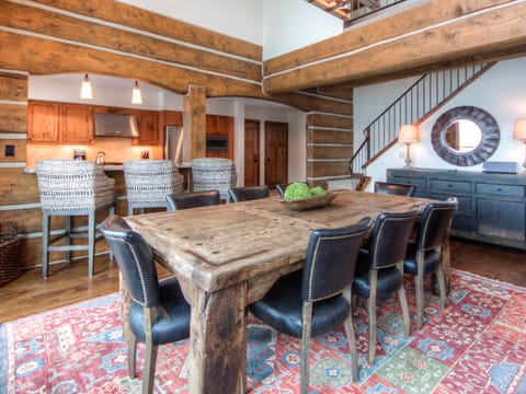 Powder Ridge Manitou 5, Dining, 1
