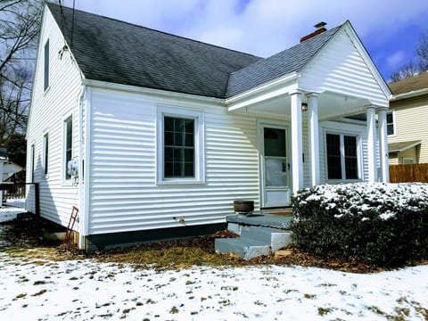 Exterior photo. Attached garage on other side is available for guest use.