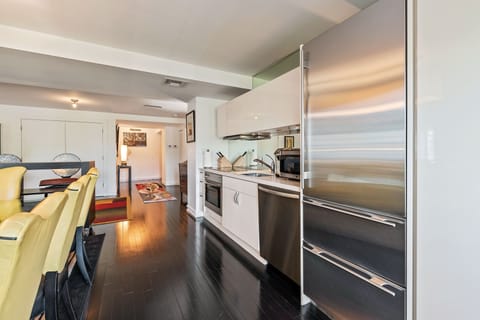 Looking back at the entrance foyer.