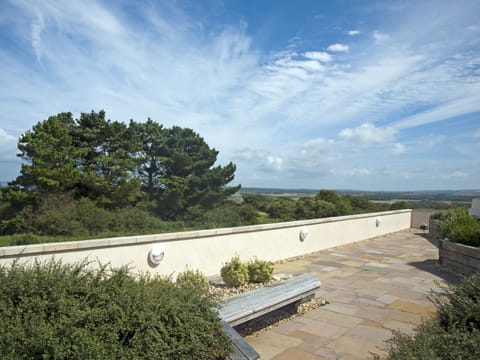 Garden | The Sergeants Quarters - Golden Hill Fort, Freshwater