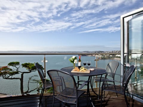 Balcony | Masts B9 - Mast Apartments in Torquay, Torquay