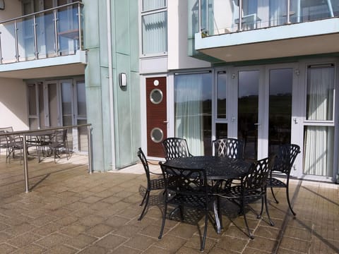 Patio | 12 Zinc - Zinc, Newquay