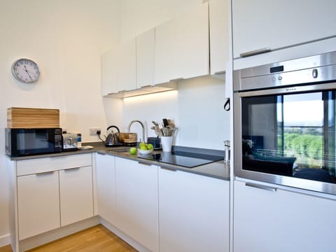 Kitchen | Una Aurum 56 - St Ives Resort, Carbis Bay, near St Ives