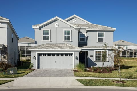 The retreat at championsgate resort vacation homes to rent in orlando front view of the home