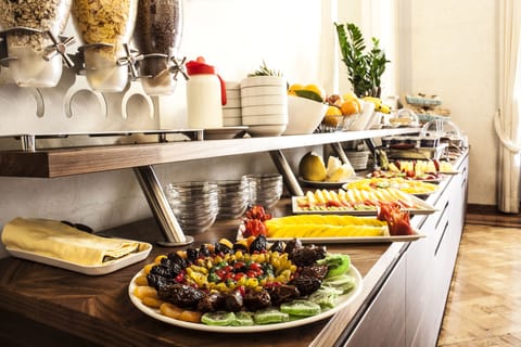 Daily continental breakfast for a fee