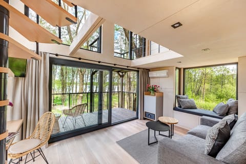 Deluxe Tree House | Premium bedding, minibar, in-room safe, laptop workspace