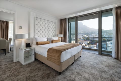 Executive Suite, 2 Bedrooms | Premium bedding, in-room safe, iron/ironing board, free WiFi