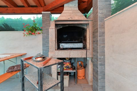 BBQ/picnic area