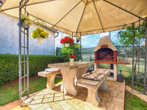 BBQ/picnic area