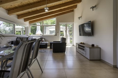 Standard House, 2 Bedrooms (0458) | Living area | TV