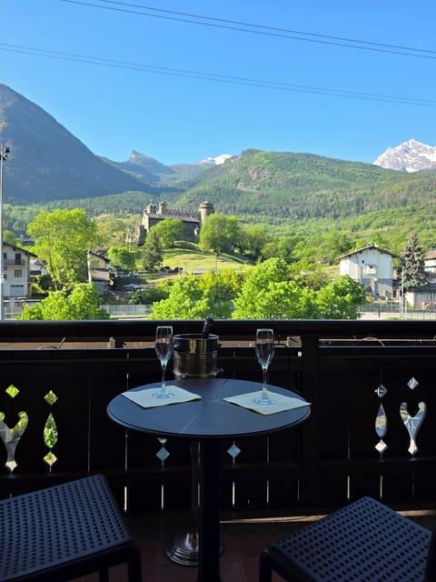 Deluxe Double Room | Terrace/patio