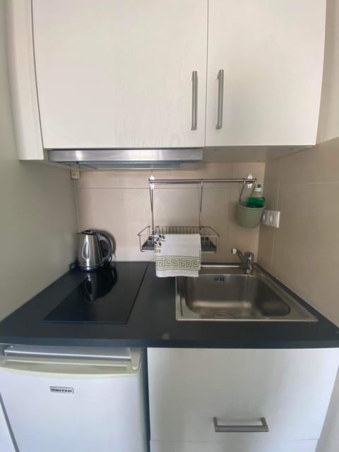 Apartment, 1 Bedroom | In-room safe, rollaway beds, free WiFi, bed sheets