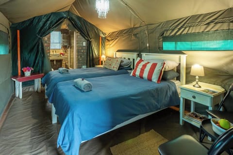 Standard Tent | Free WiFi, bed sheets