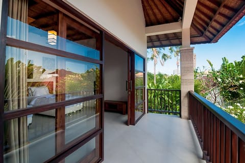 Magical Estate, Walk to Seminyak Beach