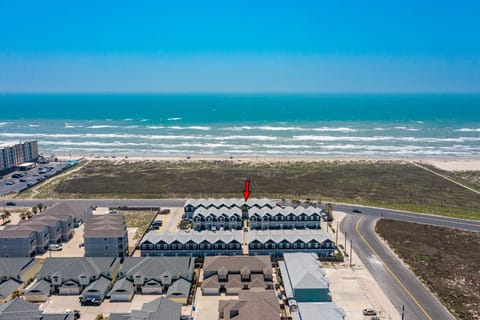 Arial, Water view