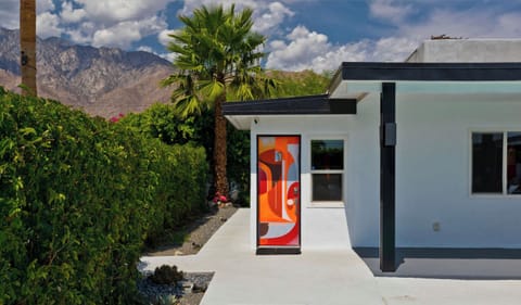 Front entrance to Unit 1