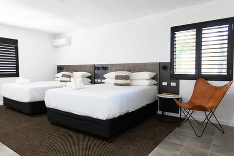 Deluxe Twin Room | Premium bedding, individually furnished, desk, laptop workspace