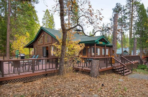 Deer Lodge Cabin