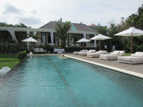 Pure Villa Estate,Outstanding 6Bed.