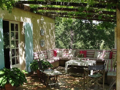 Entertaining terrace