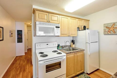 Save money on dining out by making your own meals here 