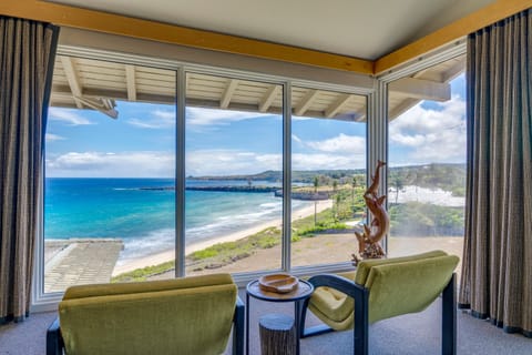 Stunning oceanfront views in this corner unit bedroom.