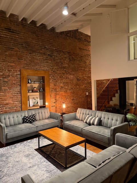 Living Area Unit 4