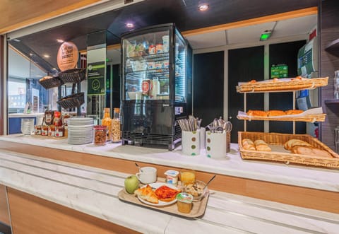 Daily buffet breakfast for a fee