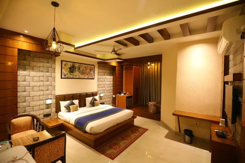 Rollaway beds, free WiFi