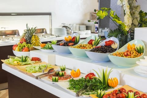 Buffet breakfast for a fee