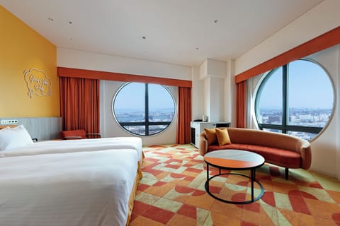 Top Floor Premier Corner Twin Room, Non Smoking | In-room safe, free WiFi, bed sheets