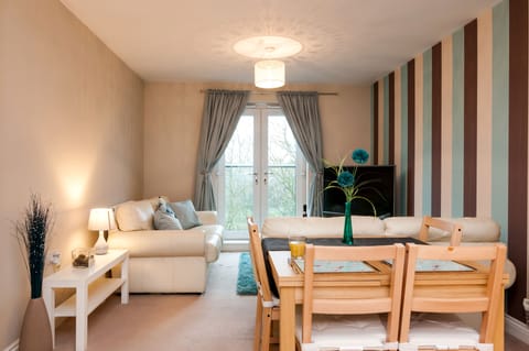 Apartment, 2 Bedrooms | Living area | Flat-screen TV, Netflix
