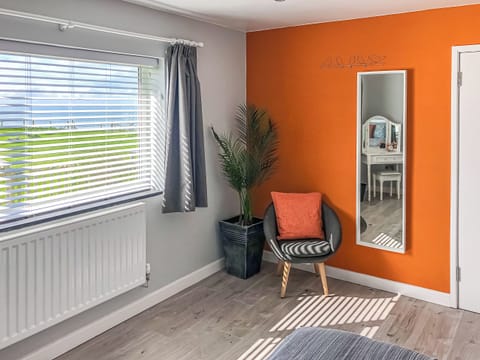 Double bedroom | Maes y Mor, Criccieth, near Porthmadog