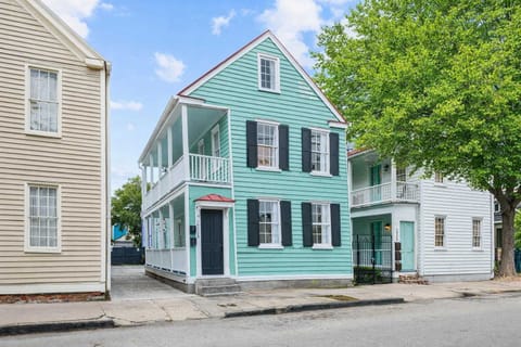 Welcome to your Downtown Charleston home! Two large porches on each level of the home! 