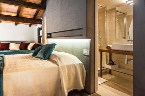 Junior Suite, 1 Double Bed with Sofa bed, River View | View from room