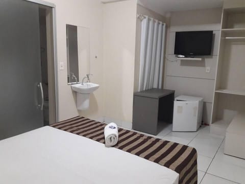 Double Room, 1 Double Bed | Minibar, desk, iron/ironing board (on request), WiFi (free)