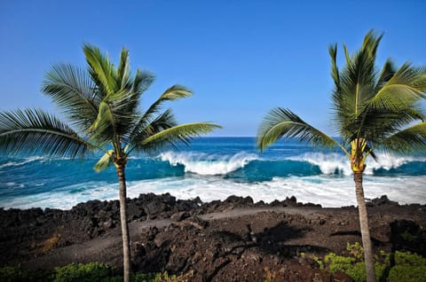 Condo, 1 King Bed, Mountain View (Keauhou Kona Surf & Racquet Club Town) | Beach | Beach nearby