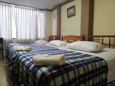 Triple Room, 3 Twin Beds, Non Smoking | WiFi (free), bed sheets