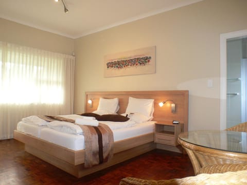 In-room safe, desk, laptop workspace, blackout drapes