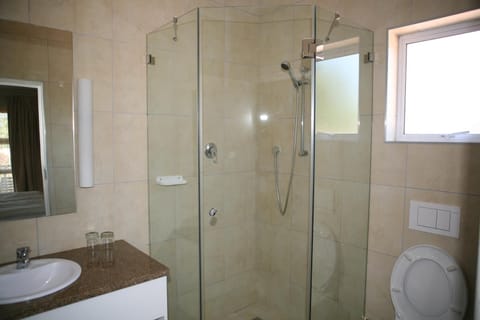 Shower, free toiletries, hair dryer, towels