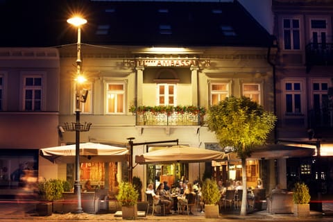 Front of property - evening/night